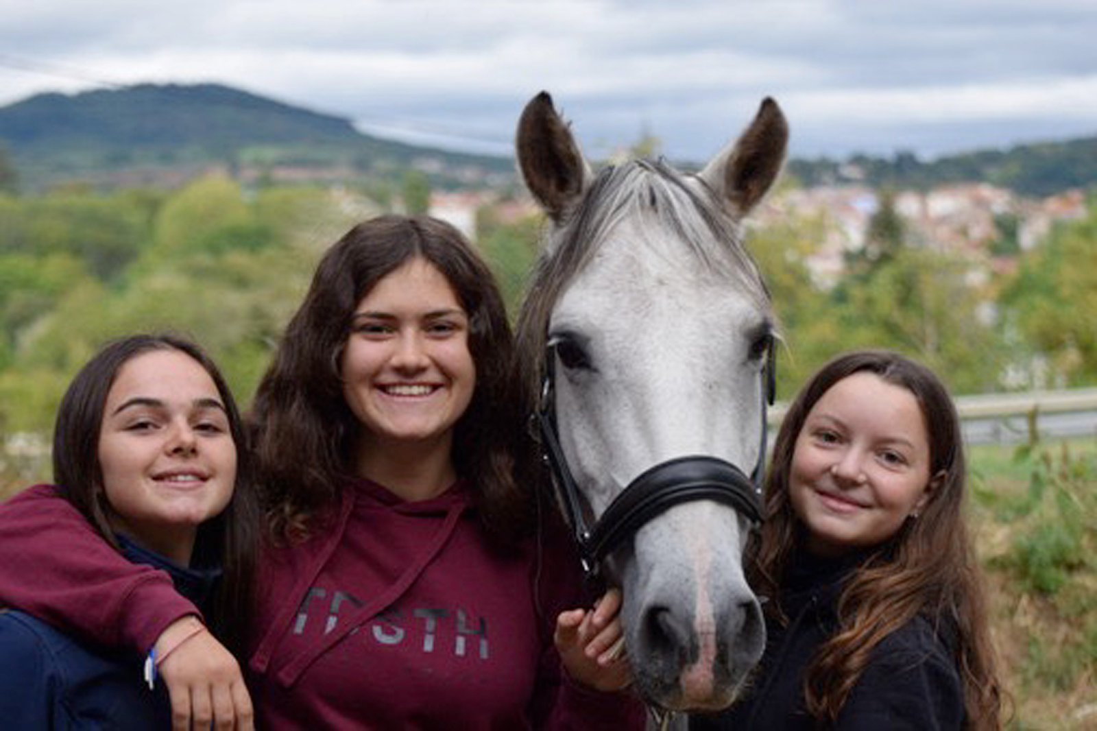 Ce sont eux qui font vivre le centre au quotidien, à travers leur passion, leur énergie et leur amour des chevaux